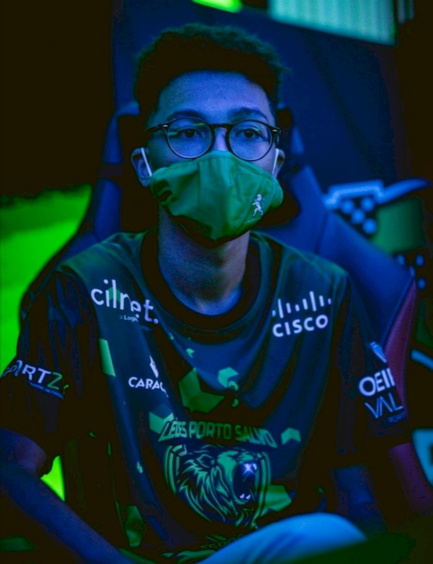 Coelho11 deixa os Leões de Porto Salvo Esports