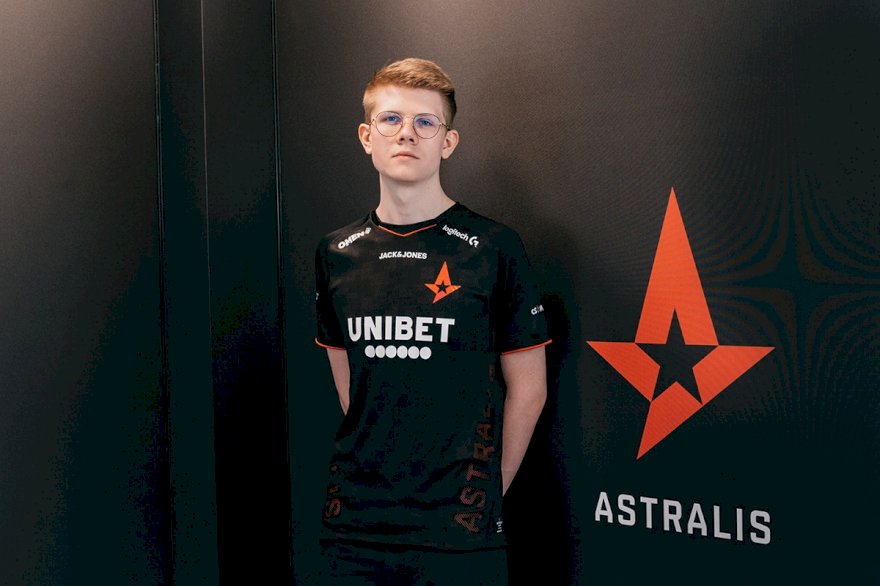 Astralis considera vender Bubzkji