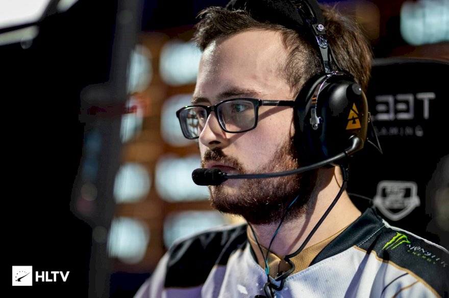 Complexity anuncia a sua equipa