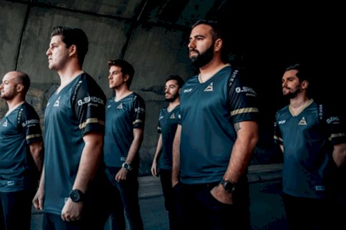 SAW junta story ao plantel para a ESEA