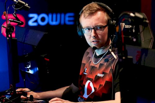 chrisJ rende Bymas na DreamHack