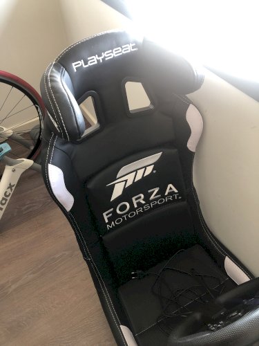 VENDO VOLANTE + PLAYSEAT